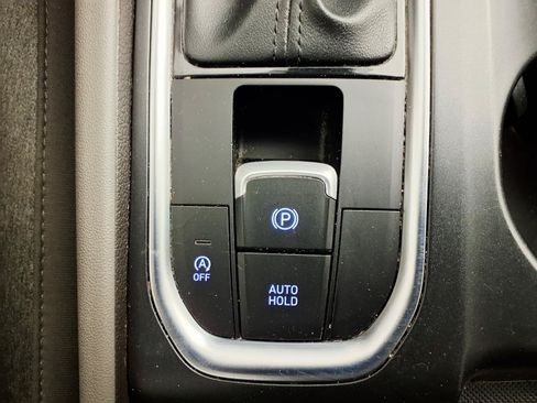 Used 2019 Hyundai Santa Fe SE FWD image 22