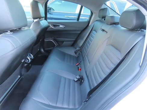 Used 2018 Alfa Romeo Giulia Ti Sport w/ Quick Order Package 22U Sport image 11