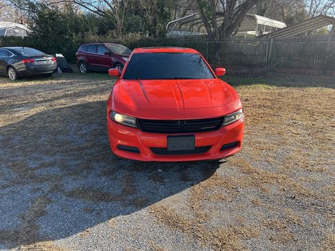 Used 2019 Dodge Charger SXT image 8