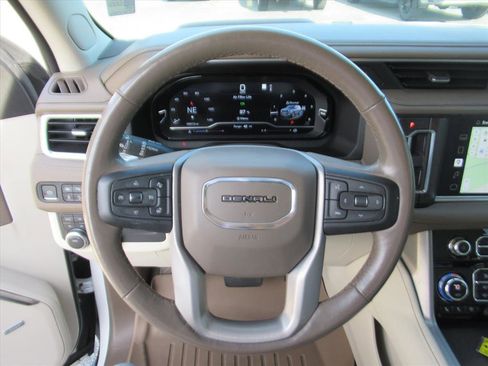 Used 2022 GMC Yukon Denali image 17