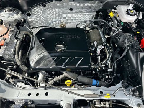 Certified 2025 Buick Encore GX Preferred FWD image 27
