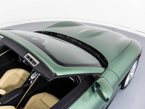 Certified 2024 Ferrari Roma Spider RWD image 18