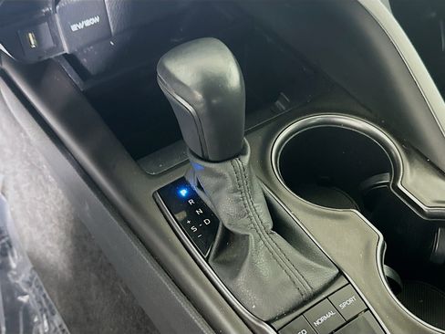Used 2023 Toyota Camry SE FWD image 20