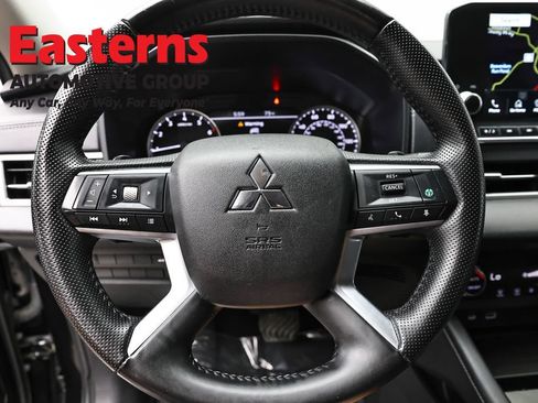 Used 2024 Mitsubishi Outlander SE AWD/4WD image 10