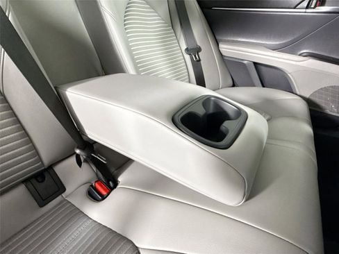 Certified 2023 Toyota Camry SE image 34