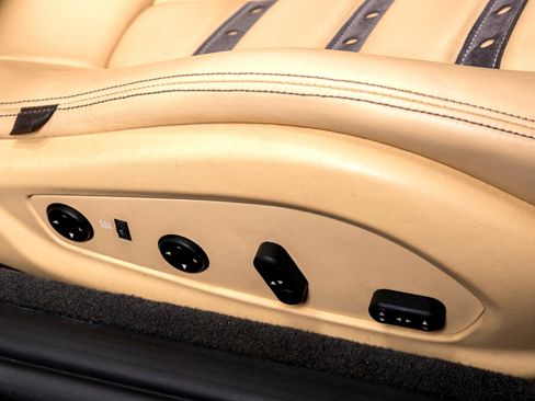 Used 2011 Ferrari California image 29