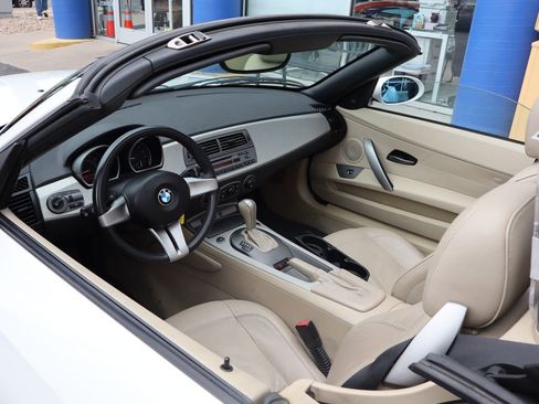 Used 2003 BMW Z4 3.0i RWD image 25