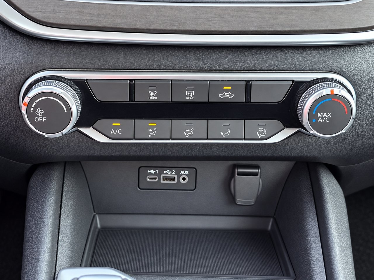 Used 2025 Nissan Altima 2.5 SV FWD image 18