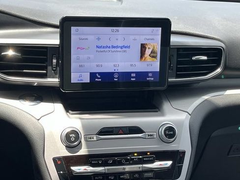 Used 2023 Ford Explorer XLT w/ Equipment Group 202A AWD/4WD image 20