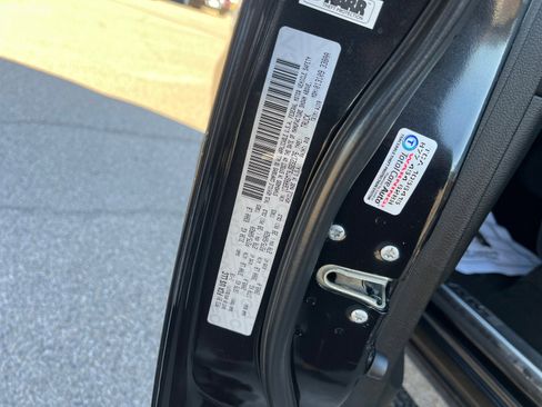 Used 2018 RAM 1500 Sport w/ Convenience Group image 26