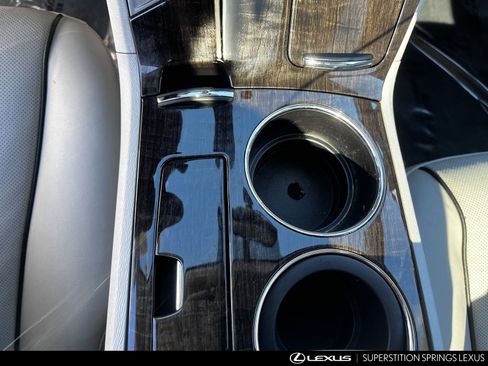 Used 2015 Toyota Venza Limited image 19