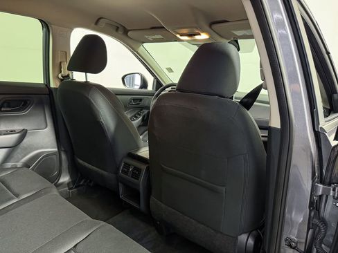 Certified 2025 Nissan Rogue S image 38