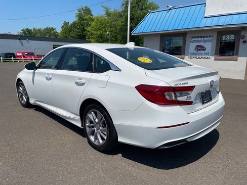 Used 2018 Honda Accord LX image 2