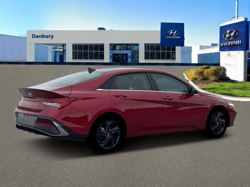 New 2026 Hyundai Elantra SEL Sport Premium FWD image 8