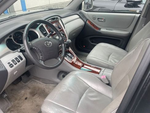 Used 2005 Toyota Highlander Limited image 13