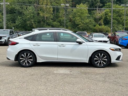 Used 2024 Honda Civic EX-L image 3