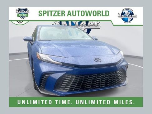 New 2026 Toyota Camry SE FWD image 1