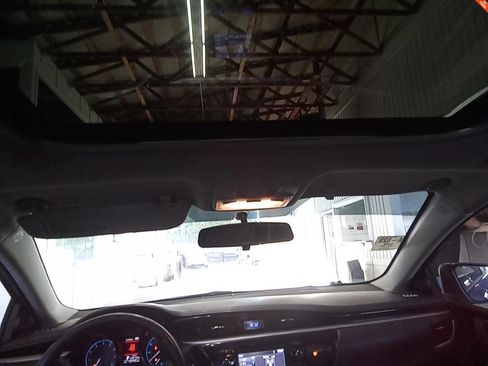 Used 2016 Toyota Corolla S image 7