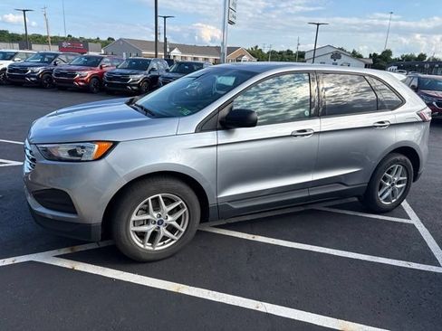 Used 2022 Ford Edge SE AWD/4WD image 2