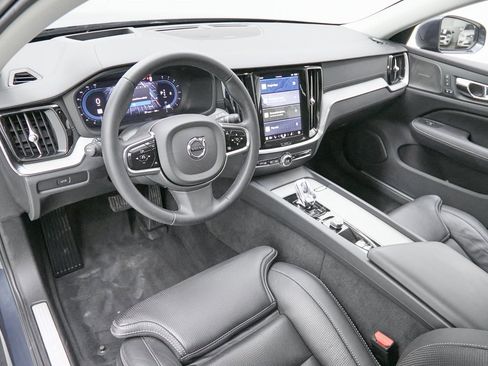 Certified 2024 Volvo V60 B5 Cross Country Ultimate image 13