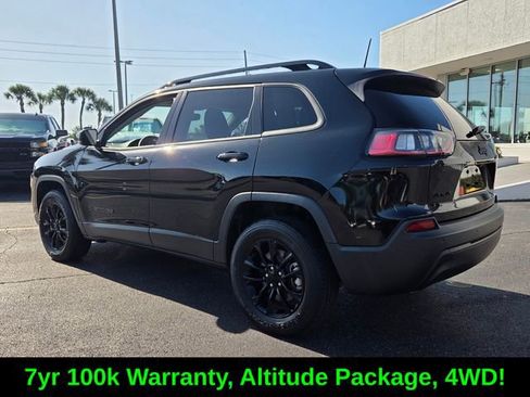 Certified 2023 Jeep Cherokee Altitude Lux AWD/4WD image 5