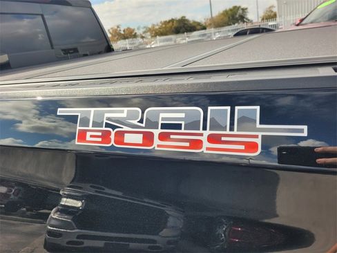 Used 2024 Chevrolet Silverado 1500 LT Trail Boss w/ Convenience Package II image 13