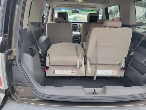 Used 2011 Ford Flex SEL FWD image 10