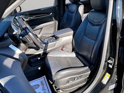 Used 2020 Cadillac XT6 Premium Luxury AWD/4WD image 25