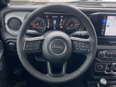 New 2025 Jeep Gladiator Sport image 36