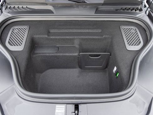 New 2025 Porsche Macan Electric RWD image 59