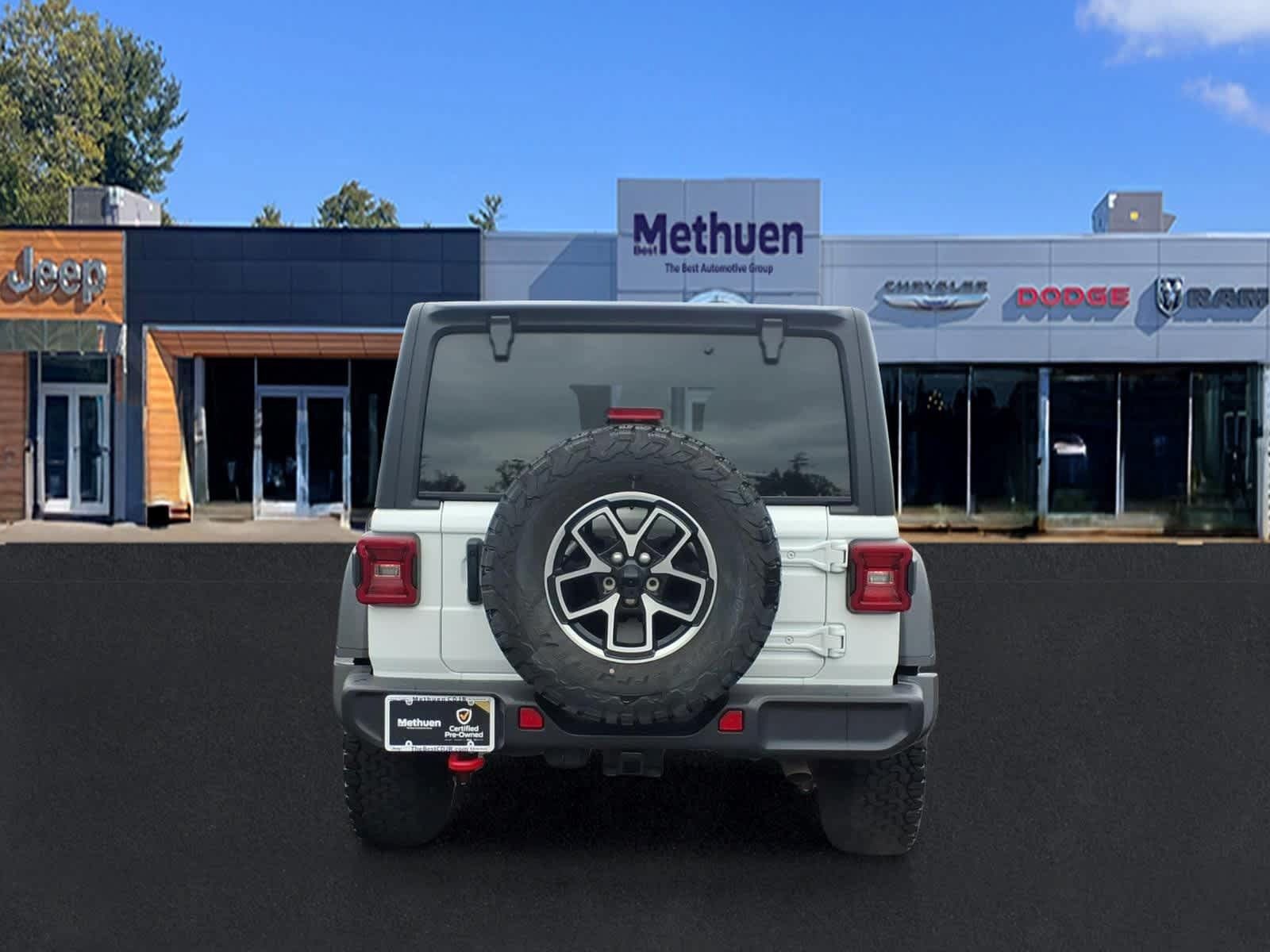 Used 2026 Jeep Wrangler Unlimited Rubicon AWD/4WD image 5
