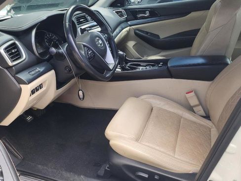 Used 2021 Nissan Maxima Platinum w/ Sport Mat Group FWD image 7