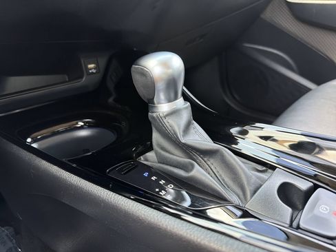 Used 2020 Toyota C-HR Limited FWD image 24