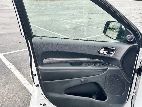 Used 2018 Dodge Durango GT image 9