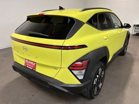 Used 2024 Hyundai Kona SEL image 3