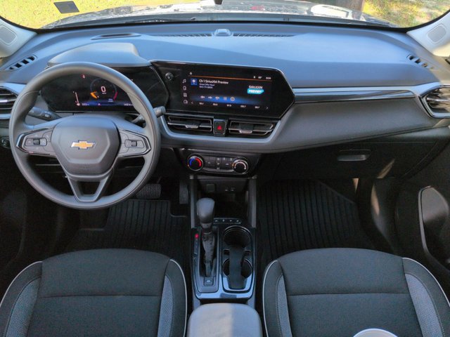Used 2025 Chevrolet TrailBlazer LT w/ Driver Confidence Package FWD image 14
