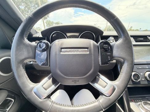 Used 2020 Land Rover Discovery SE AWD/4WD image 23