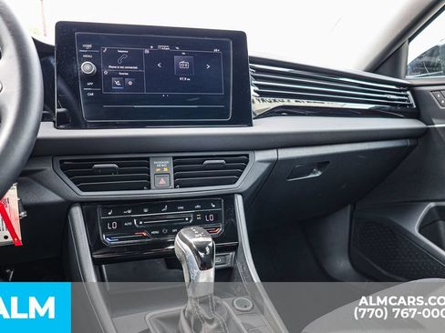 Used 2025 Volkswagen Jetta Sport FWD image 36