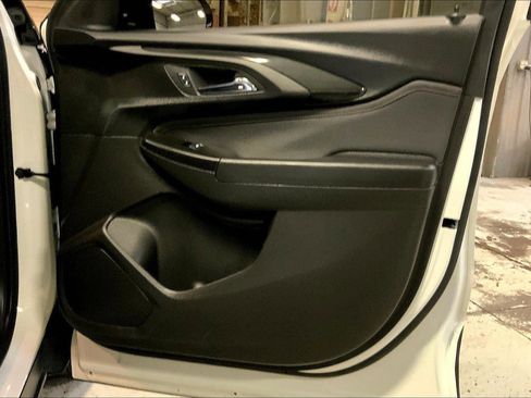 Used 2023 Chevrolet TrailBlazer RS w/ Convenience Package image 24