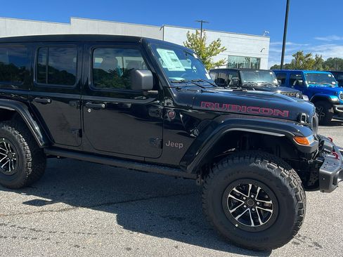 New 2025 Jeep Wrangler Unlimited Rubicon image 5