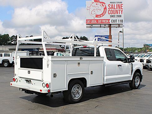Used 2024 Ford F350 XL w/ XL Chrome Package RWD image 5