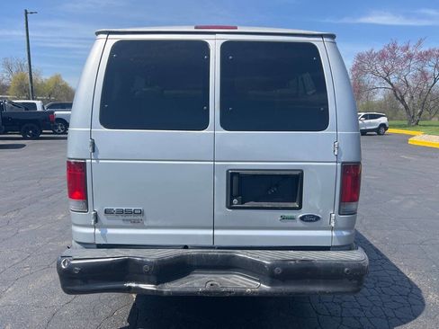 Used 2011 Ford E-350 and Econoline 350 XL w/ PWR Windows & Locks Group image 3
