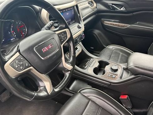 Used 2023 GMC Acadia Denali FWD image 11