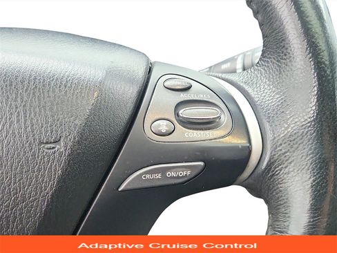 Used 2017 Nissan Pathfinder Platinum image 38