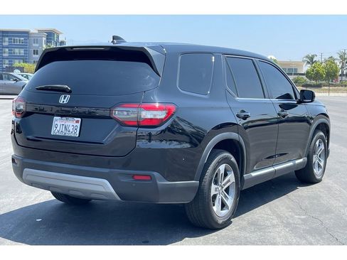 Used 2024 Honda Pilot EX-L image 6
