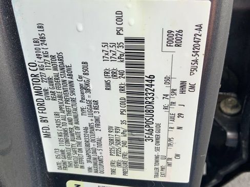 Used 2013 Ford Fusion Energi Titanium w/ Driver Assist Pkg FWD image 32