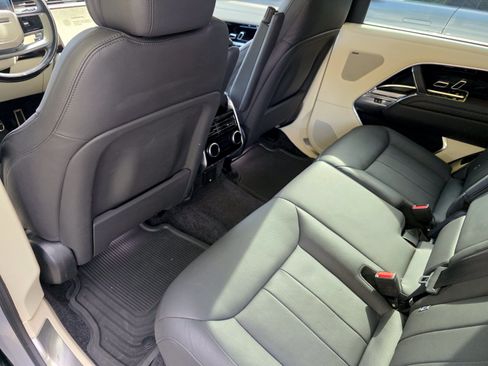 Certified 2023 Land Rover Range Rover Long Wheelbase SE AWD/4WD image 15