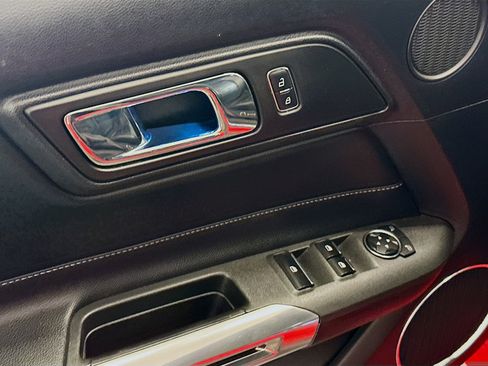 Used 2016 Ford Mustang Premium RWD image 15