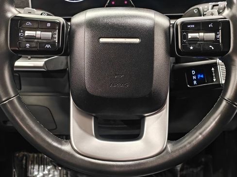 Used 2025 Hyundai Santa Fe SEL FWD image 5