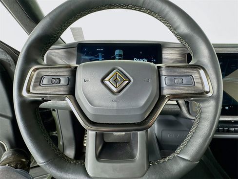Used 2022 Rivian R1T Launch Edition image 40